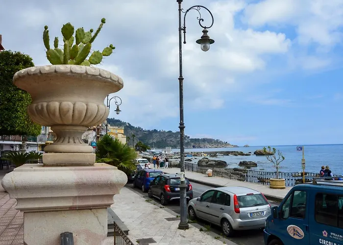 Sun Sea House Taormina *